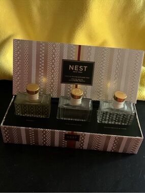 NEST New York Festive Petite Diffuser Trio ✨Limited Edition ✨